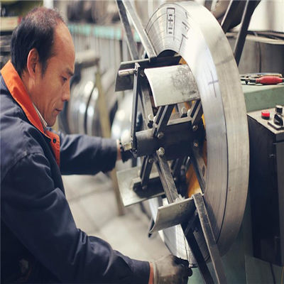 CrN Finishing Mahogany Grinding Carbide Band Saw Blade Per il taglio del legno
