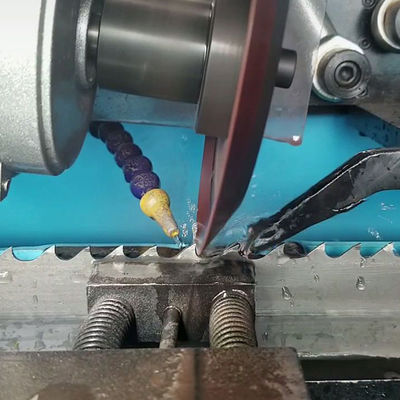Strumenti angolari automatici Leghe segate a lama di ingranaggio di rettifica Voltaggio 220V