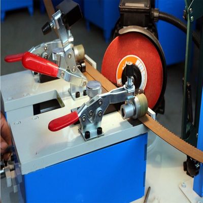 Macchina di rettifica automatica di lame di seghe bimetaliche manuali